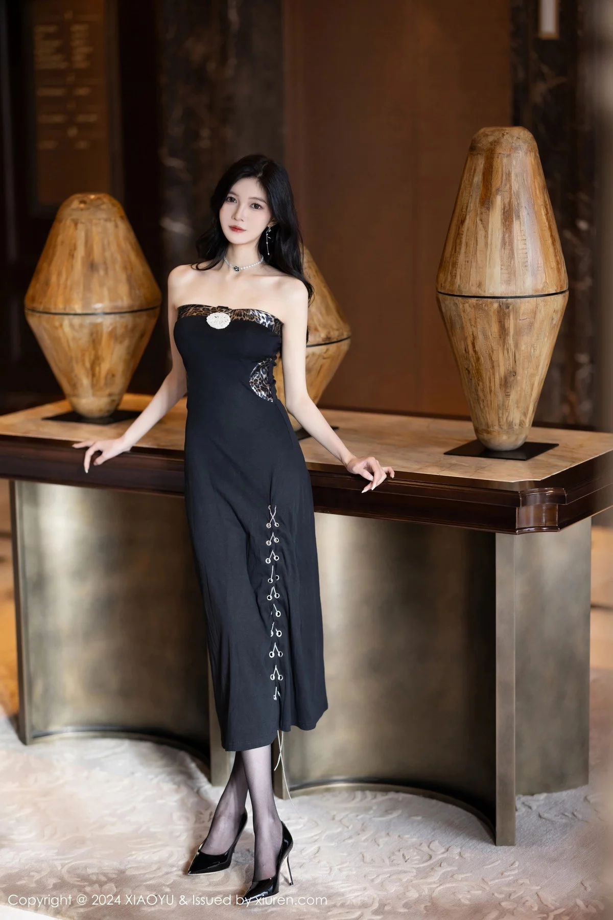 [XiaoYu画语界]Vol.1201_模特程程程白色吊带长裙+性感黑色服饰秀曼妙身姿迷人诱惑写真81P